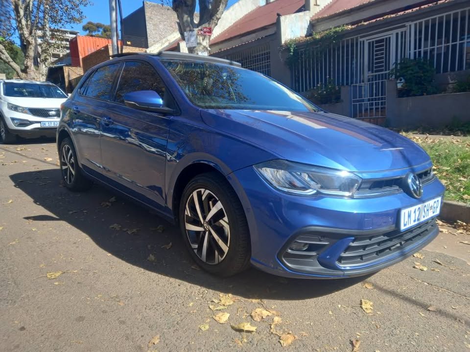 2023 VW Polo 9 Tsi 1.0 Comfortline, Dsg Automatic, Blue, 10000kms, Sunroof Spare key.