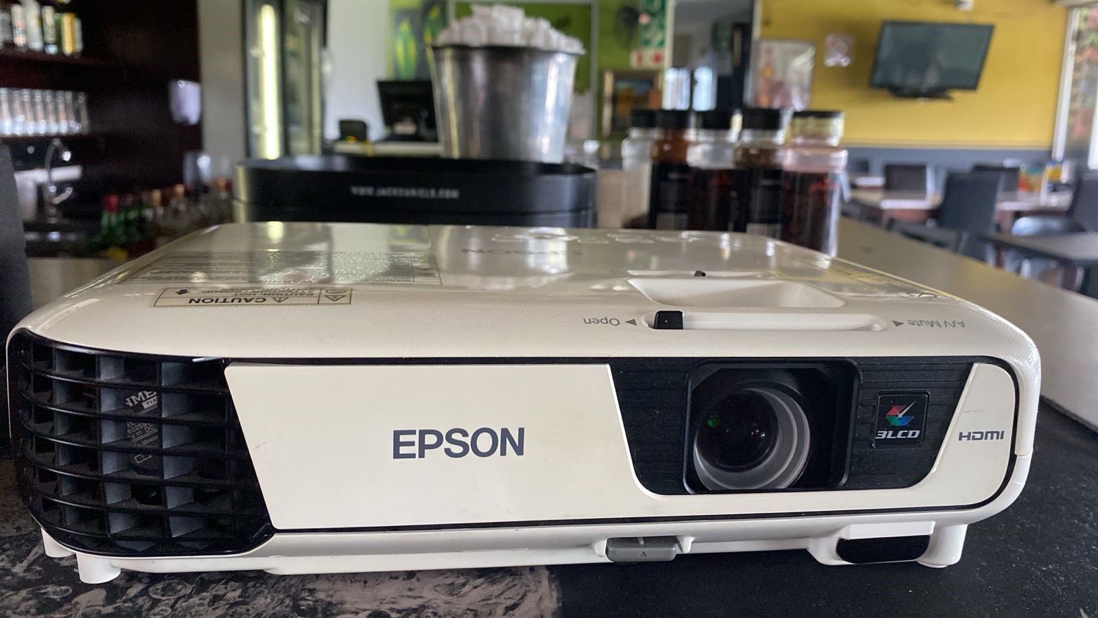 Epson projector H720 B