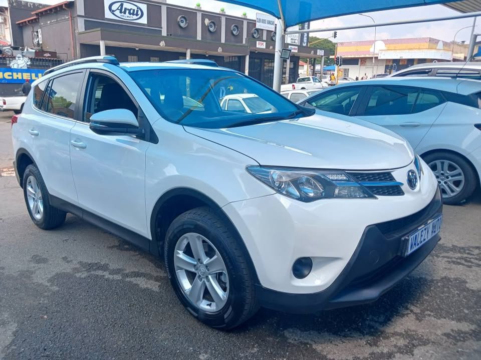 2015 TOYOTA RAV4 2.0 Transmission: Automatic Mileage: 95000km Fueltype: Petrol White