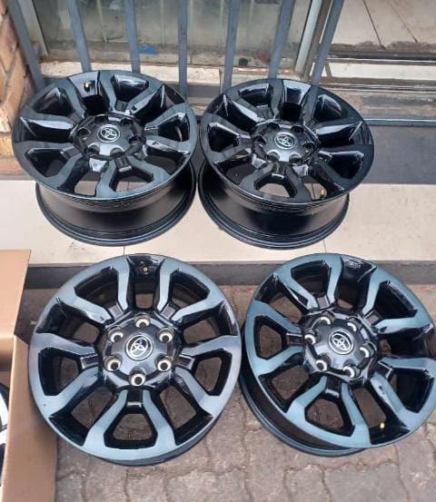 18inch Toyota Legend 50 RS original mags set - Private Seller 18inch Toyota Legend 50 RS original mags set - Private Seller