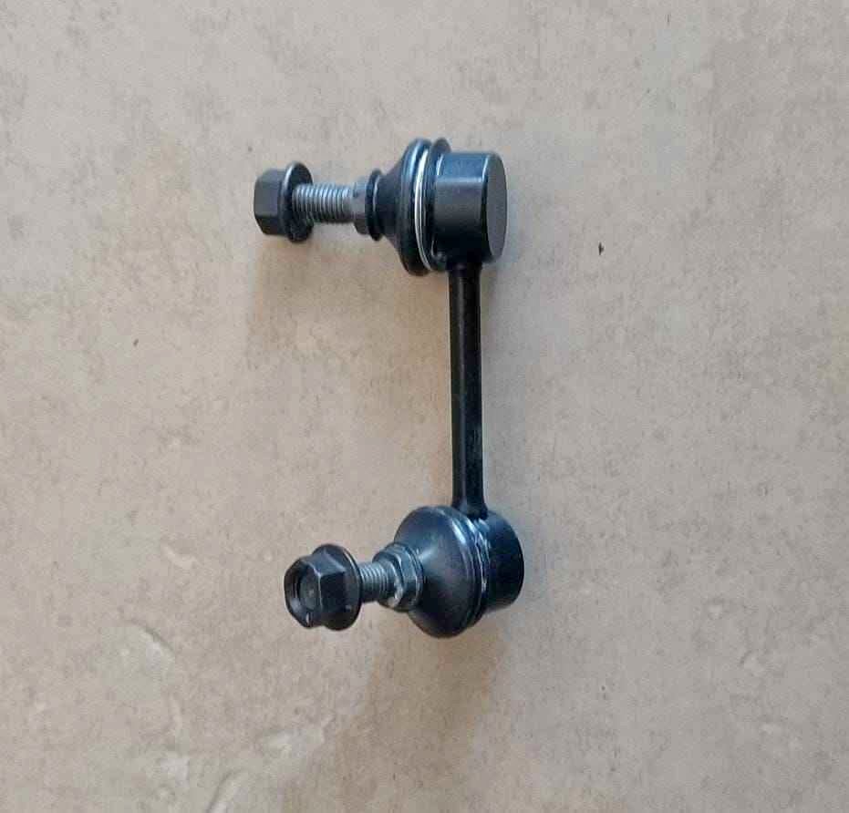 Nissan Maxima Stabilizer link RH - Private Seller Nissan Maxima Stabilizer link RH - Private Seller