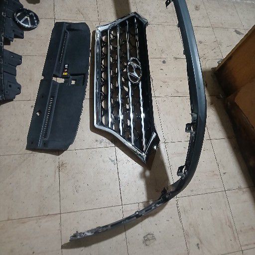 Hyundai tucson grill - Private Seller Hyundai tucson grill - Private Seller
