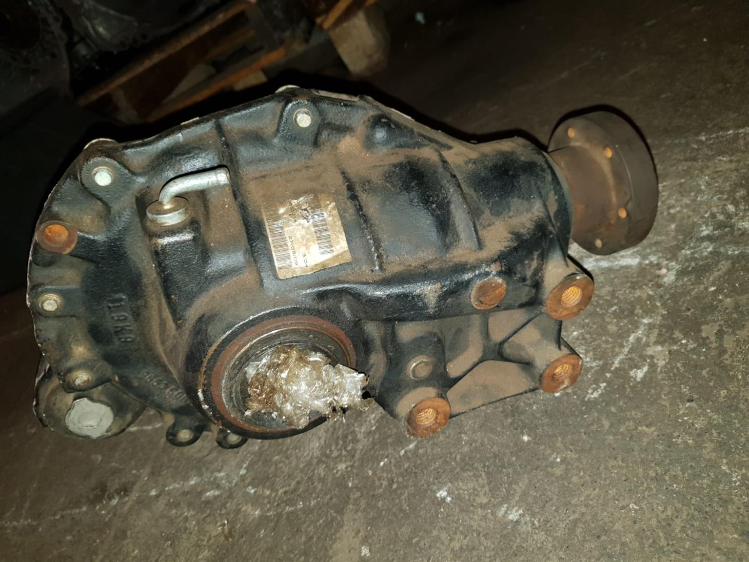 2013 Discovery 4 3.0 TDV6 Used Front Differential For Sale 2013 Discovery 4 3.0 TDV6 Used Front Differential For Sale