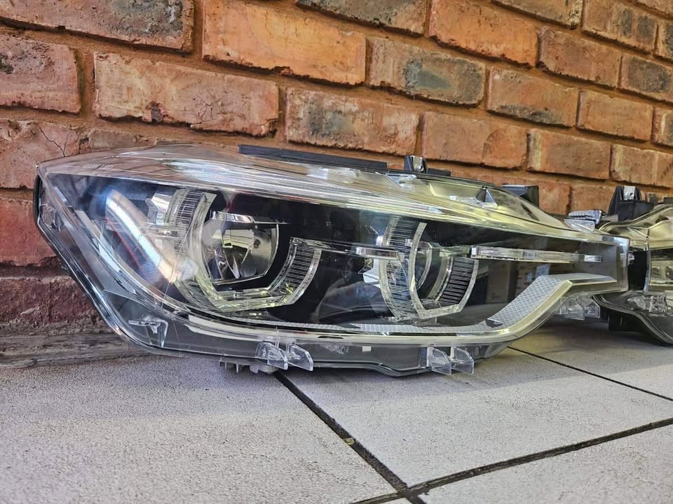 BMW F30 Led headlights