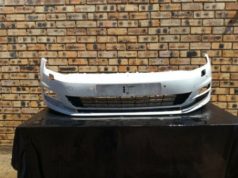 Volkswagen Golf 7 Front Bumper Skin - Private Seller Volkswagen Golf 7 Front Bumper Skin - Private Seller