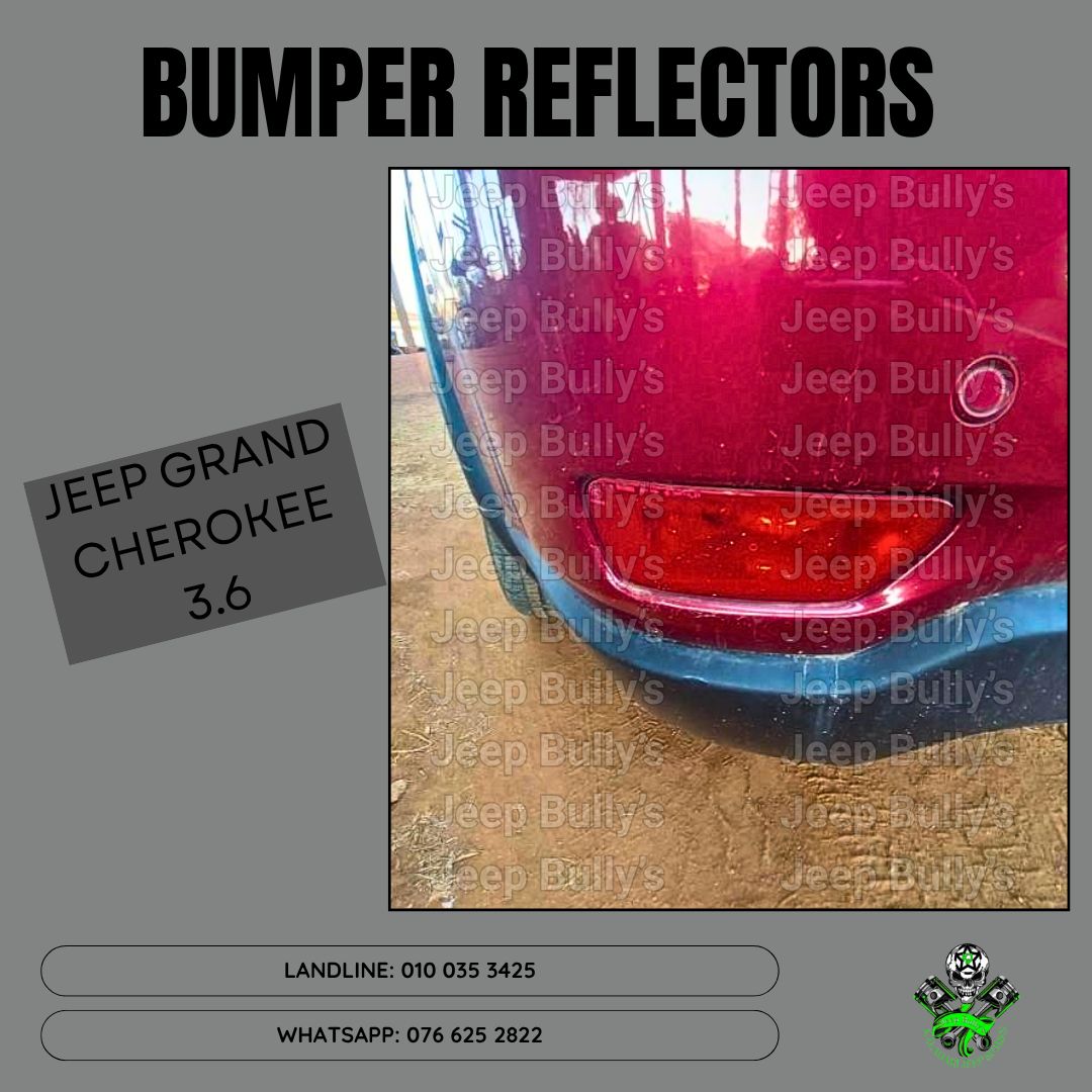 Bumper Reflector For Sale: Jeep Grand Cherokee Wk2 3.6 - Private Seller Bumper Reflector For Sale: Jeep Grand Cherokee Wk2 3.6 - Private Seller