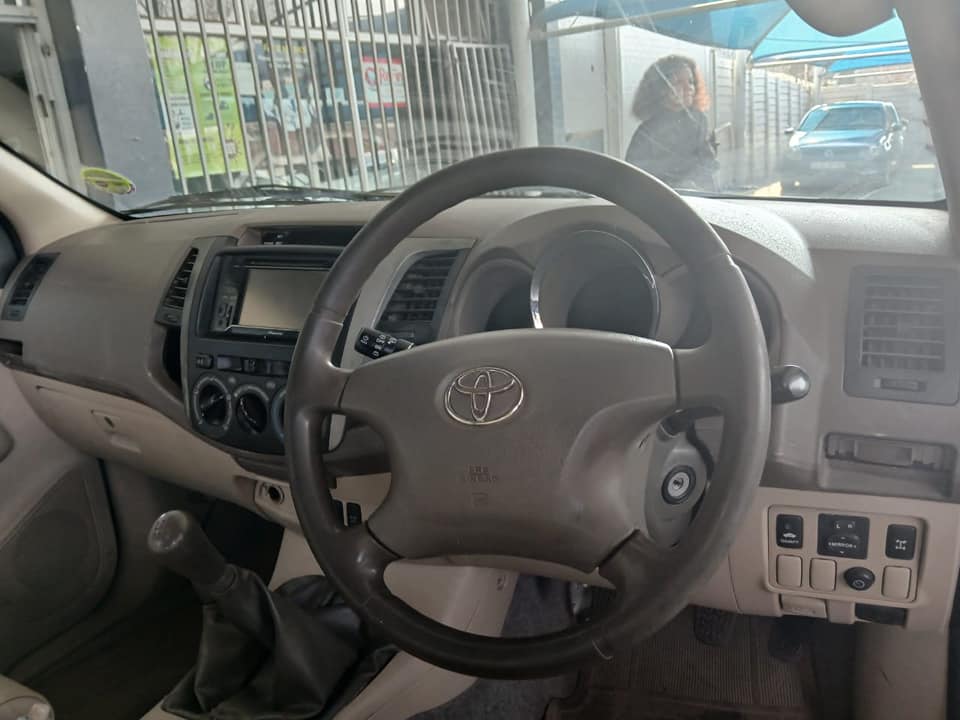 2006 TOYOTA FORTUNER 3.0 D4D (DIESEL) 4X4 MANUAL