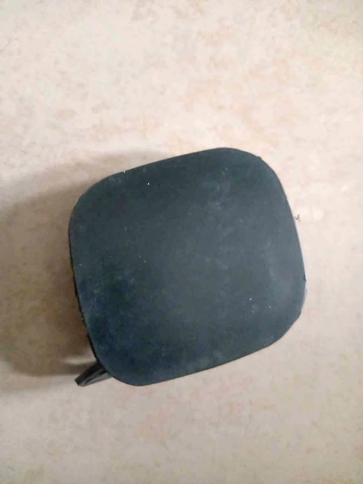 Nissan micra 2004-2006 front bumper tow hitch cover - Private Seller Nissan micra 2004-2006 front bumper tow hitch cover - Private Seller