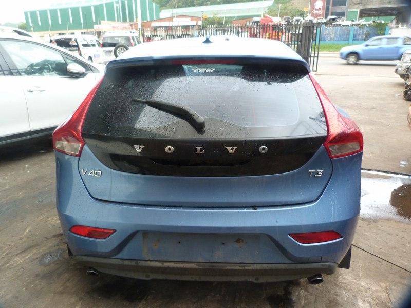 Volvo V40 1.6T T3 AT Blue - 2015 STRIPPING FOR SPARES - Private Seller