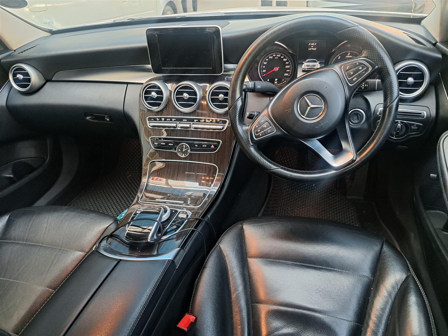 MERCEDES BENZ C200D BLUETEC AUTO