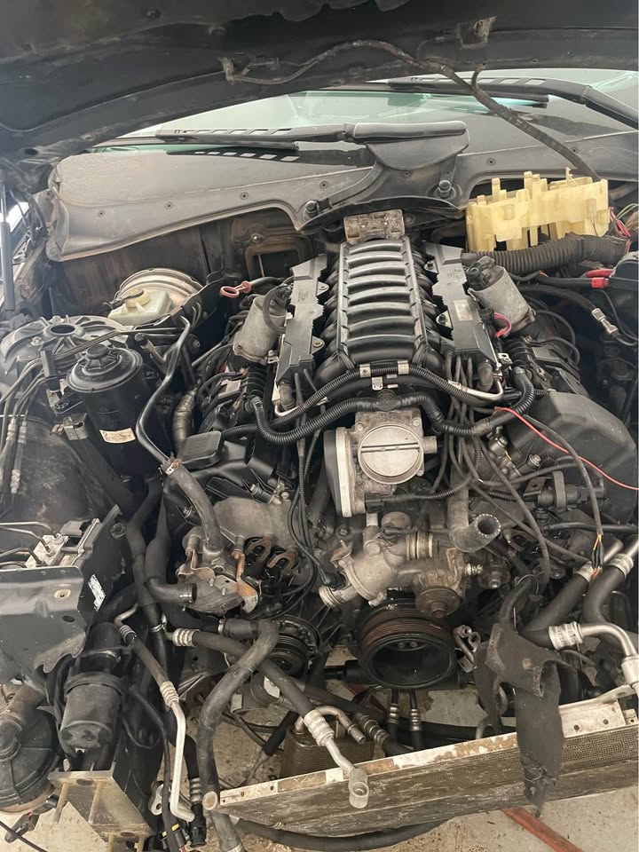 BMW 650ci 4.8 liter V8 engine and gearbox for sale