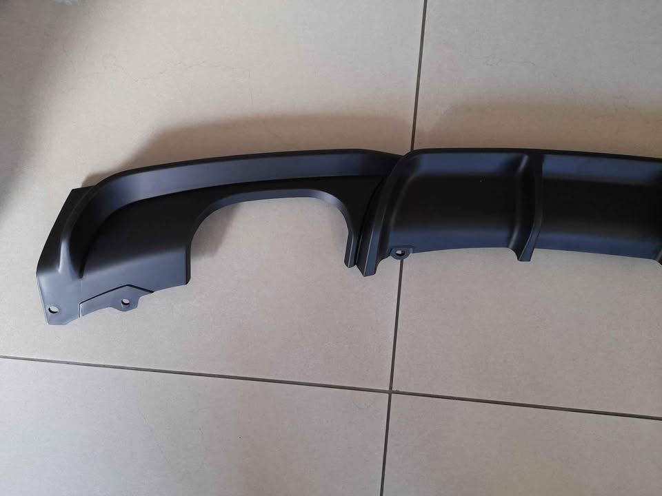 BMW F30 M STYLE BRAND NEW DUAL EXIT PLASTIC REAR BUMPER DIFFUSER FOR SALE