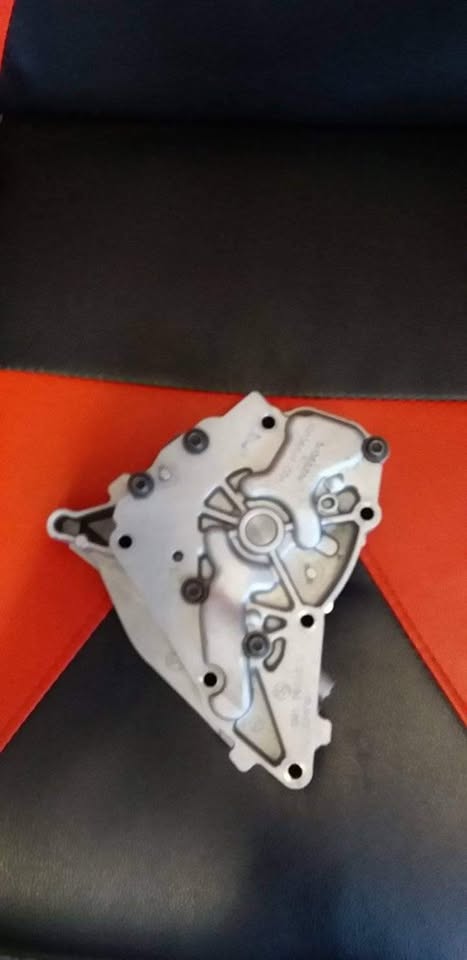 BMW N20 oil pump......F10 F22 F23 F25 F30 F32 (X1 X2 X3 228i 328i 320i 328i 528i ) - Private Seller