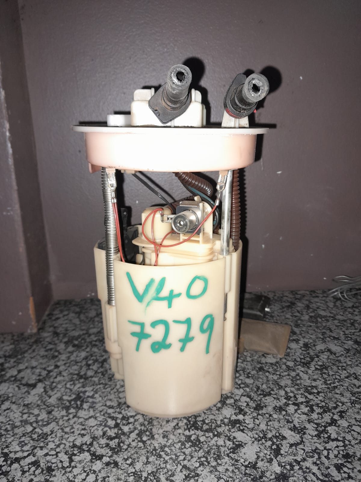 fuel pump volvo V40 for sale - Private Seller fuel pump volvo V40 for sale - Private Seller