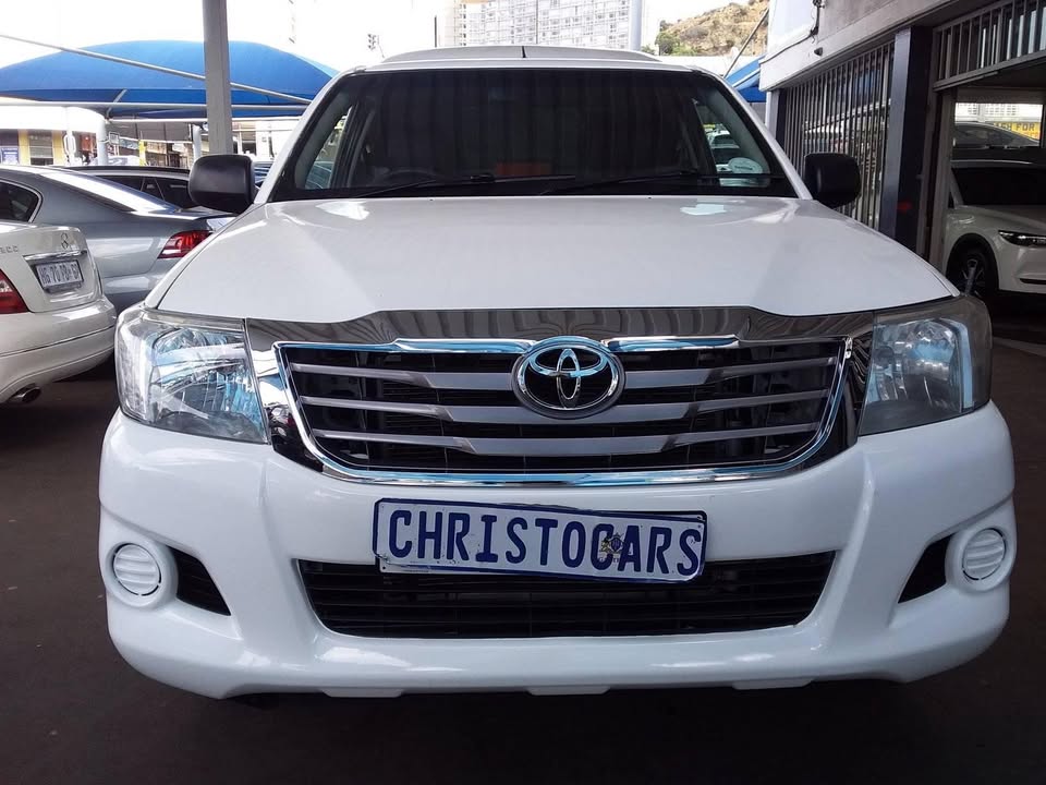2014 model Toyota Hilux VVTI Single cab