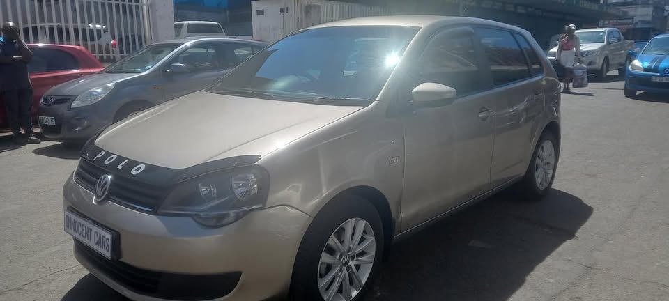 2017 VW POLO VIVO 1.6 PETROL, MANUAL TRANSMISSION, GOLD COLOUR, MILEAGE 56000KM