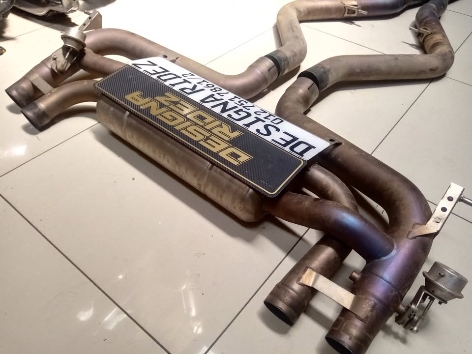 BMW E71 X6M / BMW E70 X5M EXHAUST SX AKRAPOVIC - Private Seller BMW E71 X6M / BMW E70 X5M EXHAUST SX AKRAPOVIC - Private Seller