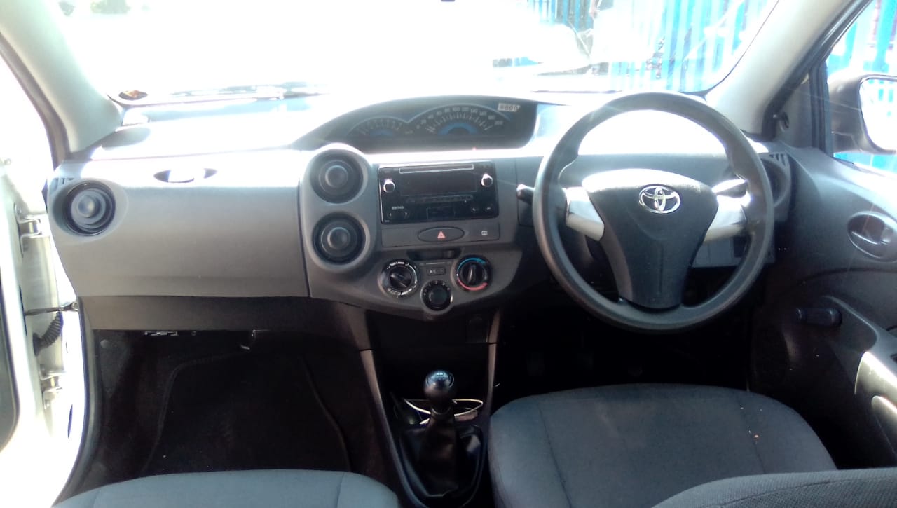 2019 toyota Etios 1.5 Xi MANUAL Petrol
