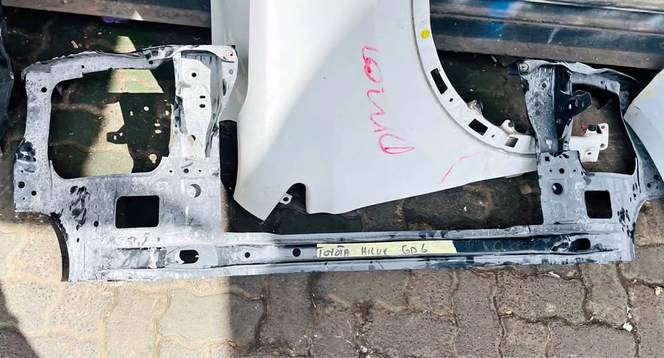 Toyota HILUX GD6 cradle - Private Seller Toyota HILUX GD6 cradle - Private Seller