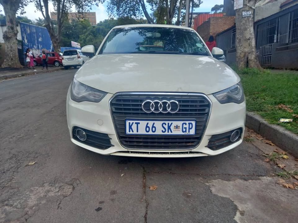 2012 AUDI A1 1.2 TFSI ATTRACTION AUTOMATIC, WHITE,