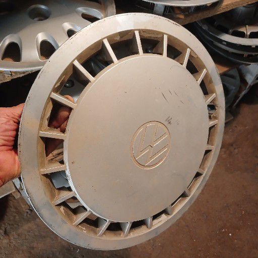 VW, 14 inch wherl cap - Private Seller VW, 14 inch wherl cap - Private Seller