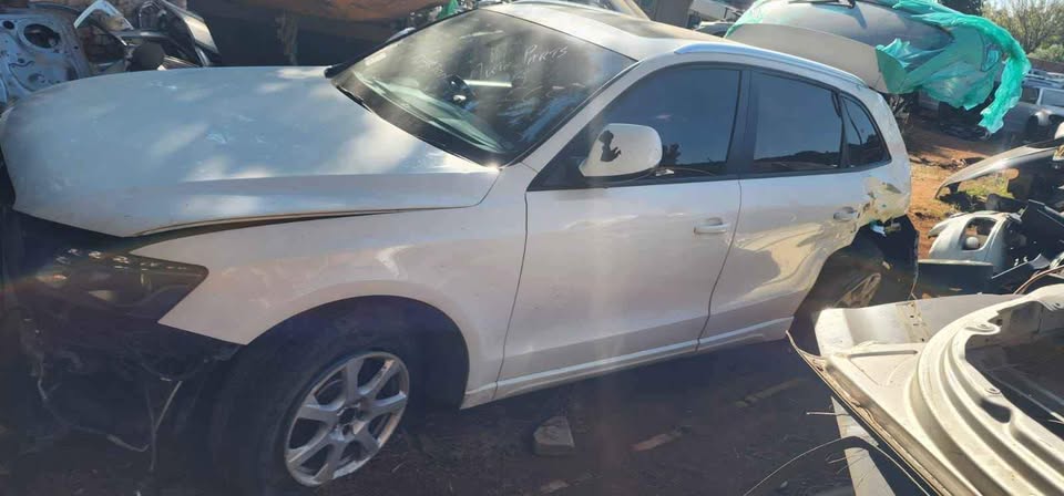 Audi Q5 2.0TDI 2010 MODEL SPARES AVAILABLE - Private Seller Audi Q5 2.0TDI 2010 MODEL SPARES AVAILABLE - Private Seller