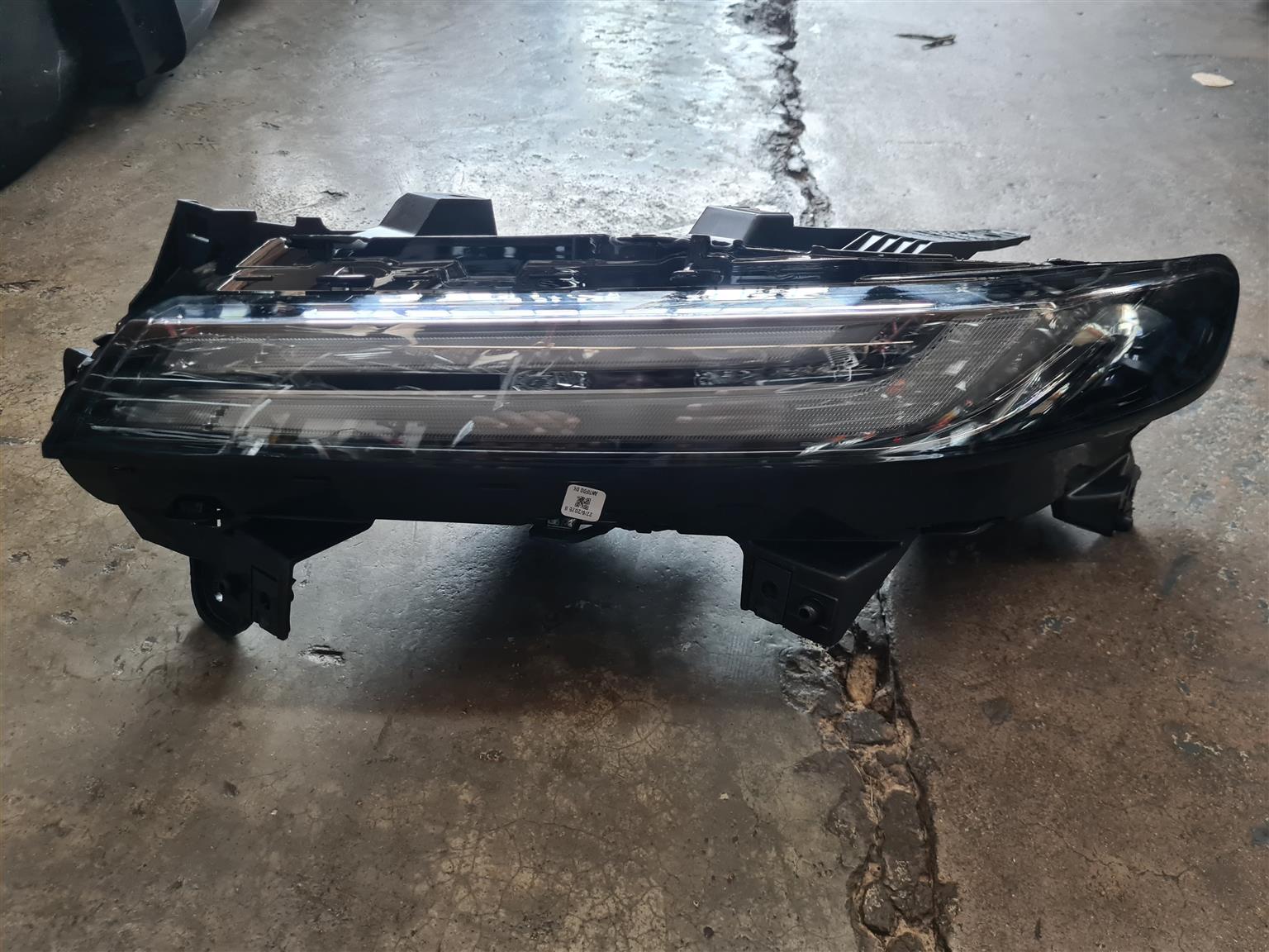 Toyota Starlet Cross headlight - Private Seller Toyota Starlet Cross headlight - Private Seller