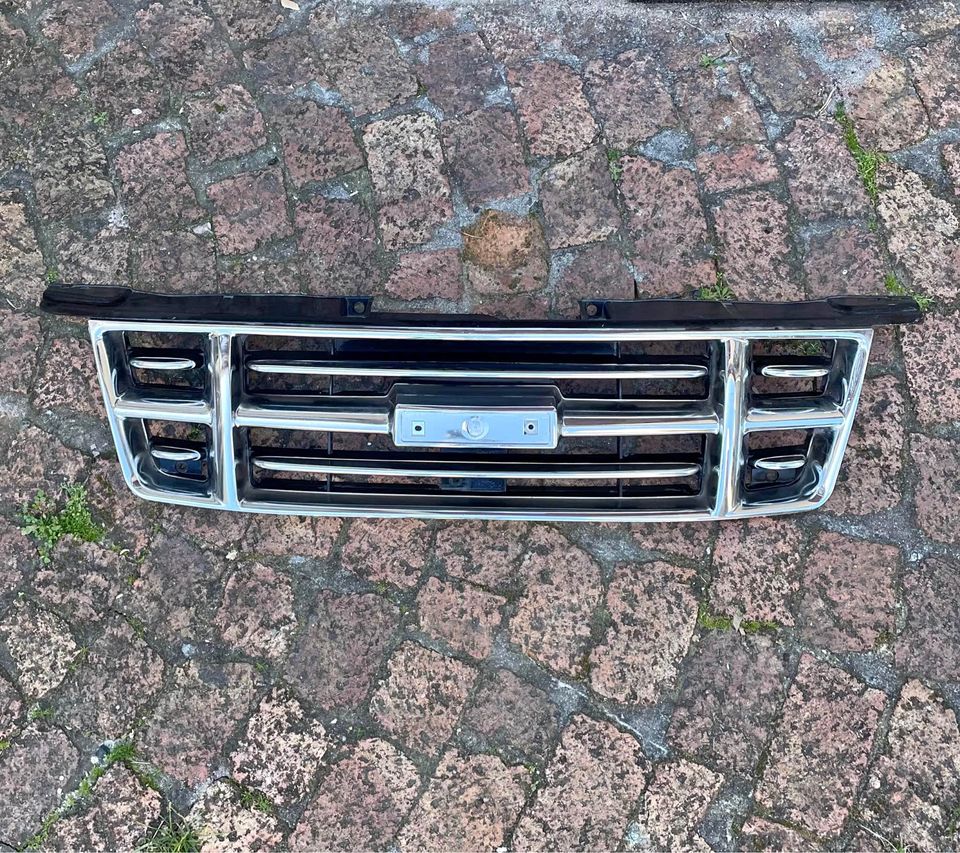 Isuzu Kb Main Grill Chrome - Private Seller Isuzu Kb Main Grill Chrome - Private Seller