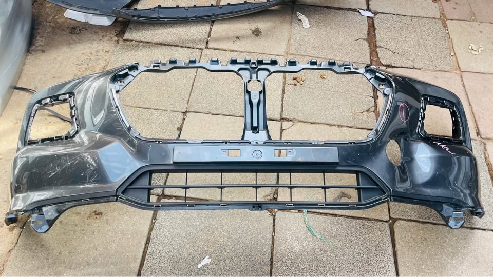 Suzuki Grand Vitara Bumper 2022/24 - Private Seller