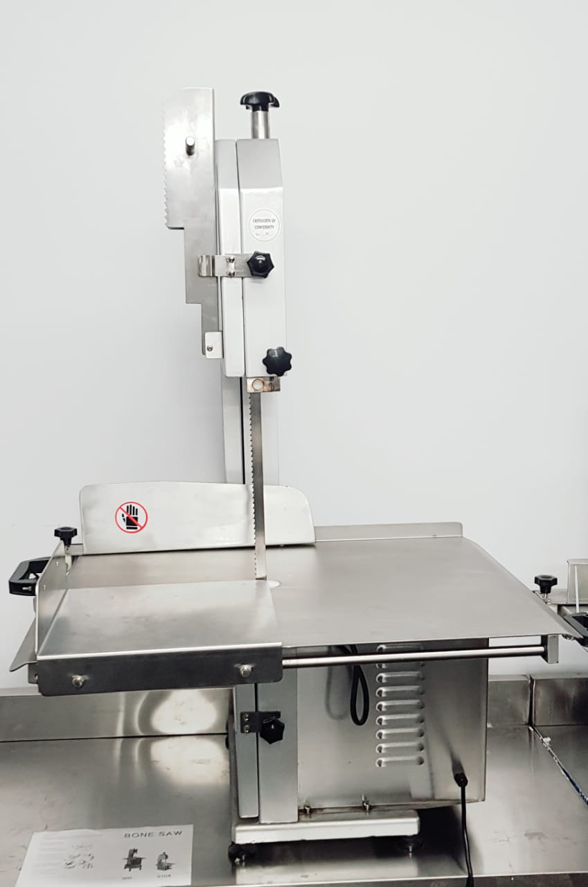 MEAT CUTTING MACHINE – BANDSAW FOR SALE 