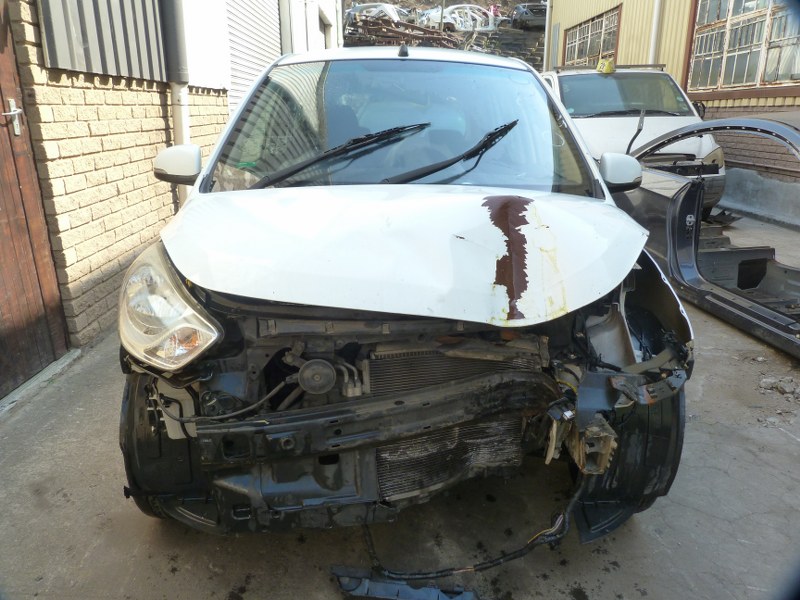 Hyundai i10 1.1 Manual White - 2013 STRIPPING FOR SPARES - Private Seller Hyundai i10 1.1 Manual White - 2013 STRIPPING FOR SPARES - Private Seller