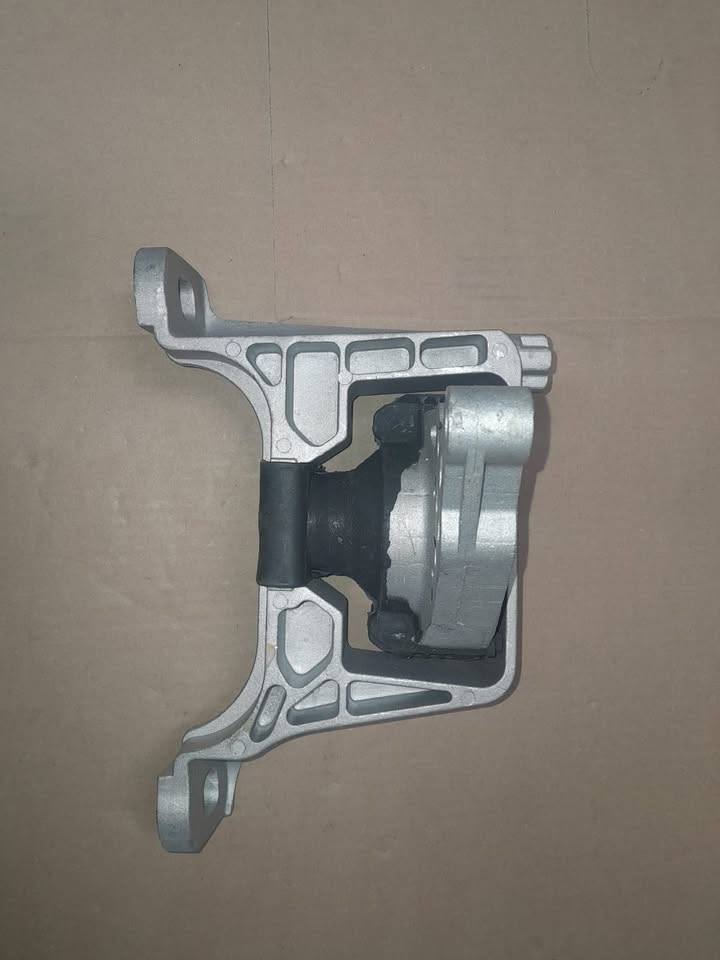FOCUS/ VOLVO & MAZDA 2013 ENGINE MOUNTING FOR SALE - Private Seller FOCUS/ VOLVO & MAZDA 2013 ENGINE MOUNTING FOR SALE - Private Seller