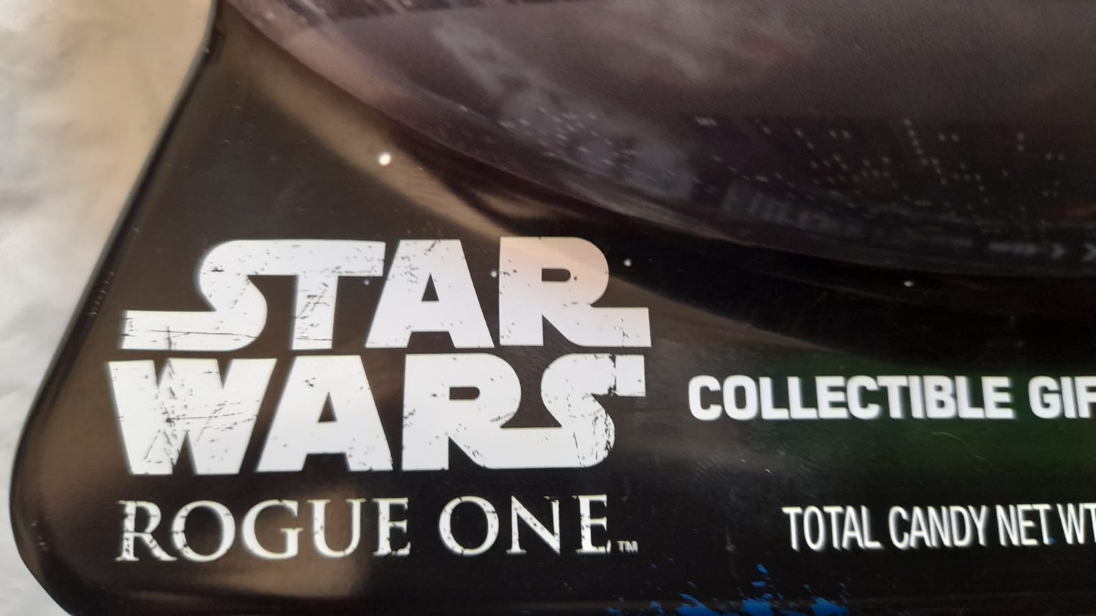 STAR WARS ROGUE ONE DEATH STAR PEZ TIN COLLECTION STAR WARS ROGUE ONE DEATH STAR PEZ TIN COLLECTION