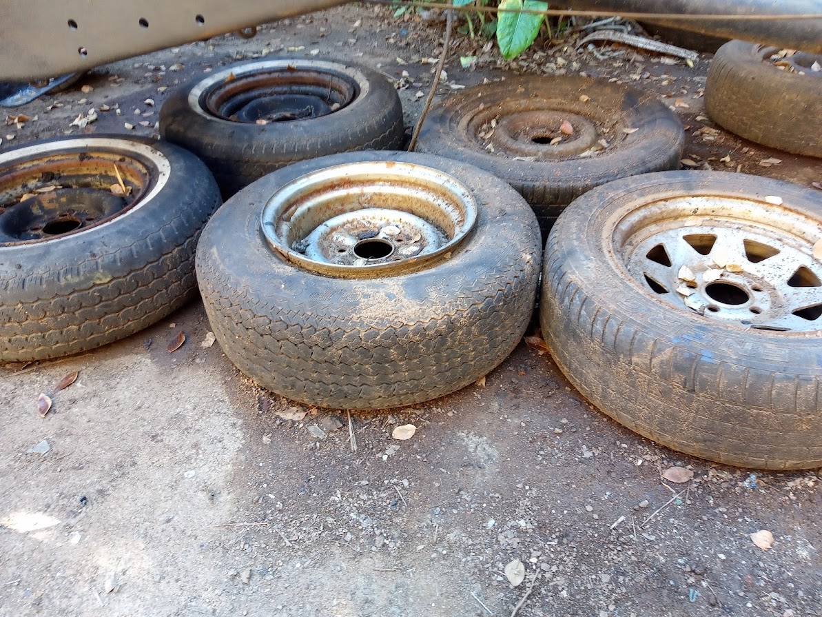 Various Assorted Rims & Tyres x 26