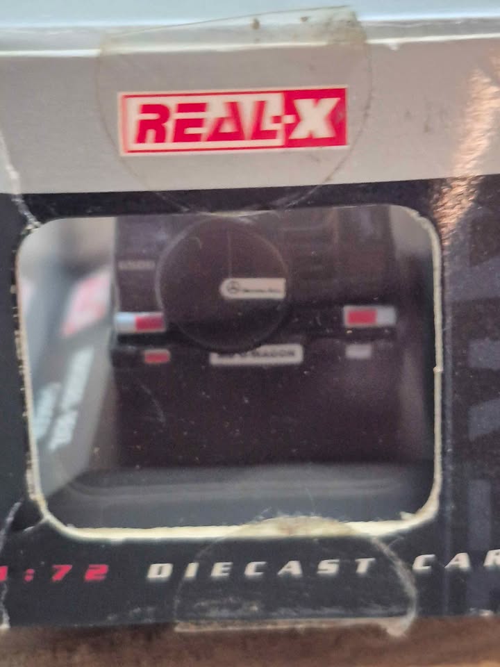 Real-X brand die-cast 1:72 scale model of a Mercedes-Benz G-Wagon - Private Seller
