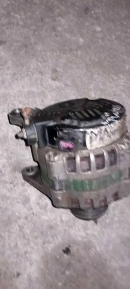 MAHINDRA KUV100 DIESEL ALTERNATOR - Private Seller MAHINDRA KUV100 DIESEL ALTERNATOR - Private Seller