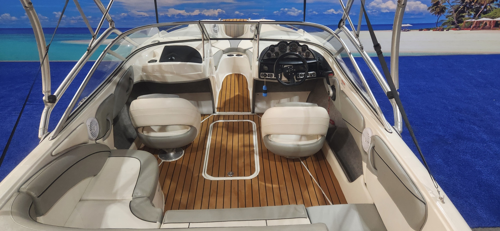 BAYLINER 215 ON TRAILER 5.0 MERCRUISER MPI