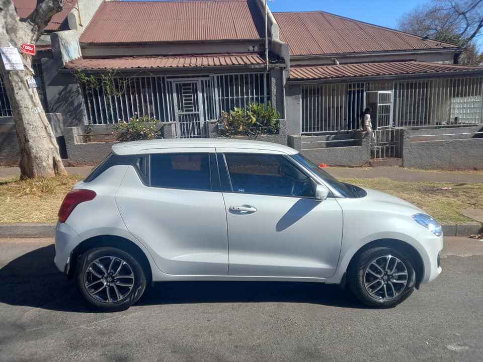 2022 SUZUKI SWIFT 1.4 GLS PETROL ENGINE, AUTOMATIC, WHITE COLOR, MILEAGE