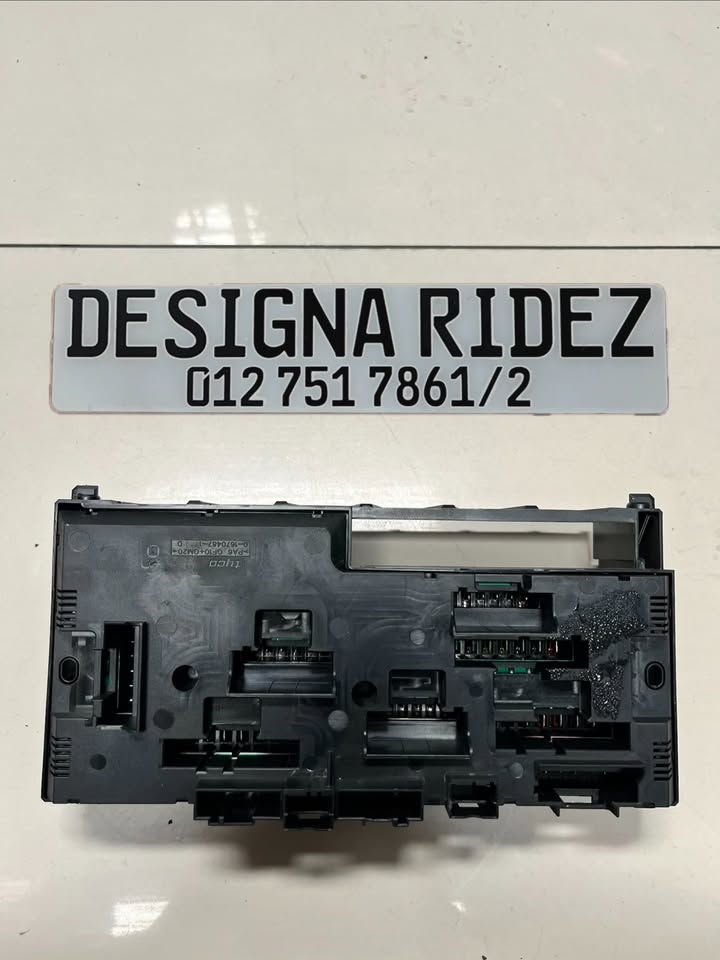 BMW F10 535i N55 FUSE BOX AVAILABLE. - Private Seller BMW F10 535i N55 FUSE BOX AVAILABLE. - Private Seller