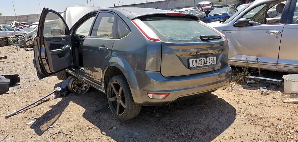 Ford Focus 2010. Breaking up for parts. - Private Seller