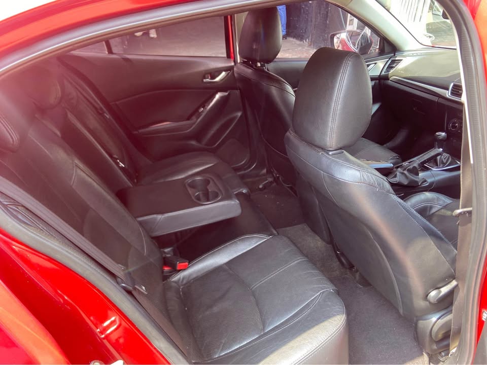 2017 Mazda 3 1.6 Manual 76000km