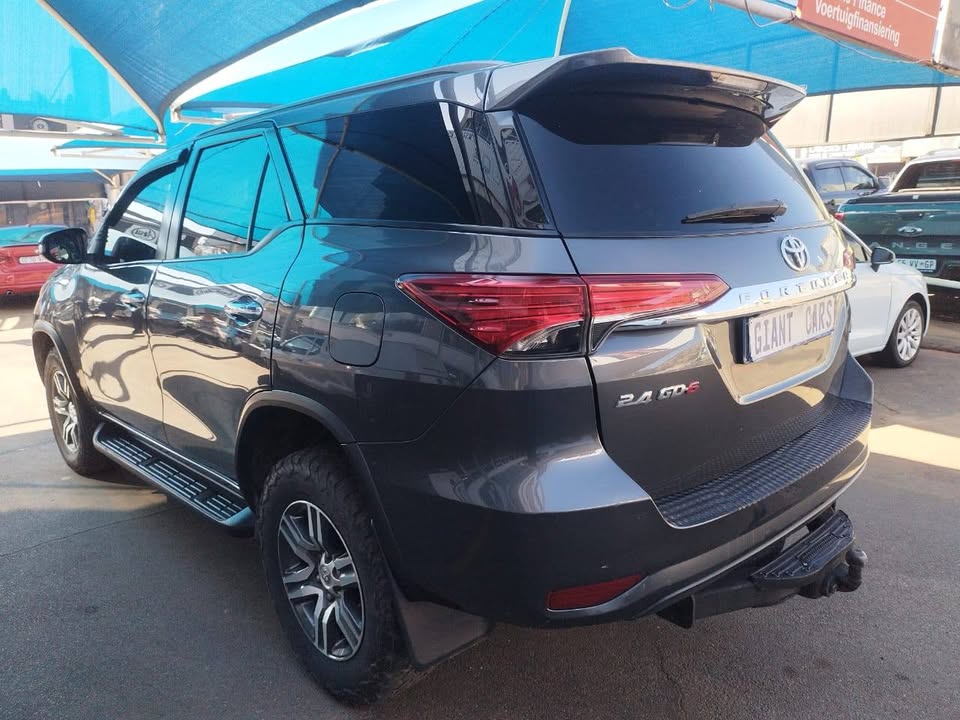 Toyota Fortuner GD6 4x4