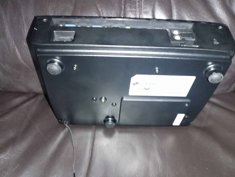 Optoma projector for sale