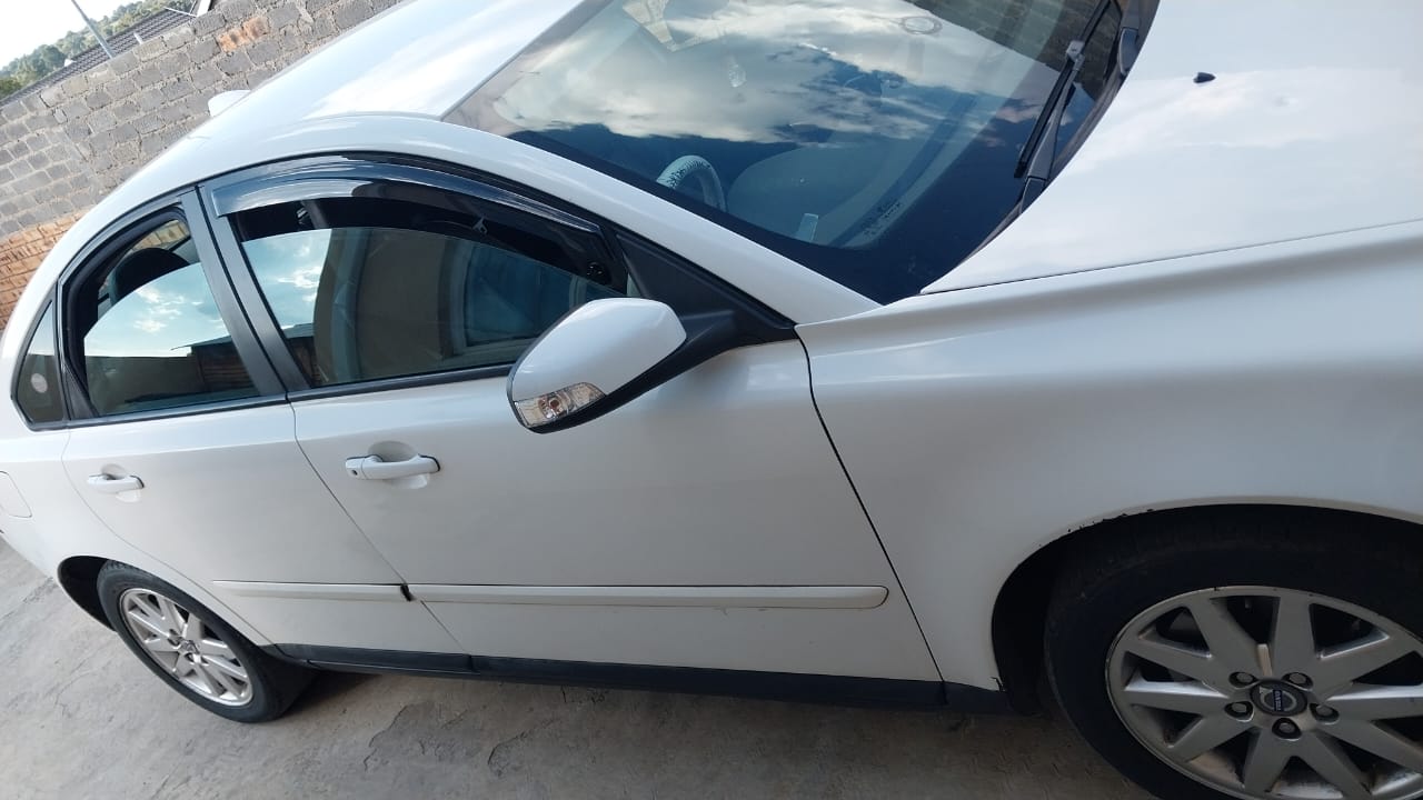Used 2008 Volvo S40 2.0 - Private Seller Used 2008 Volvo S40 2.0 - Private Seller