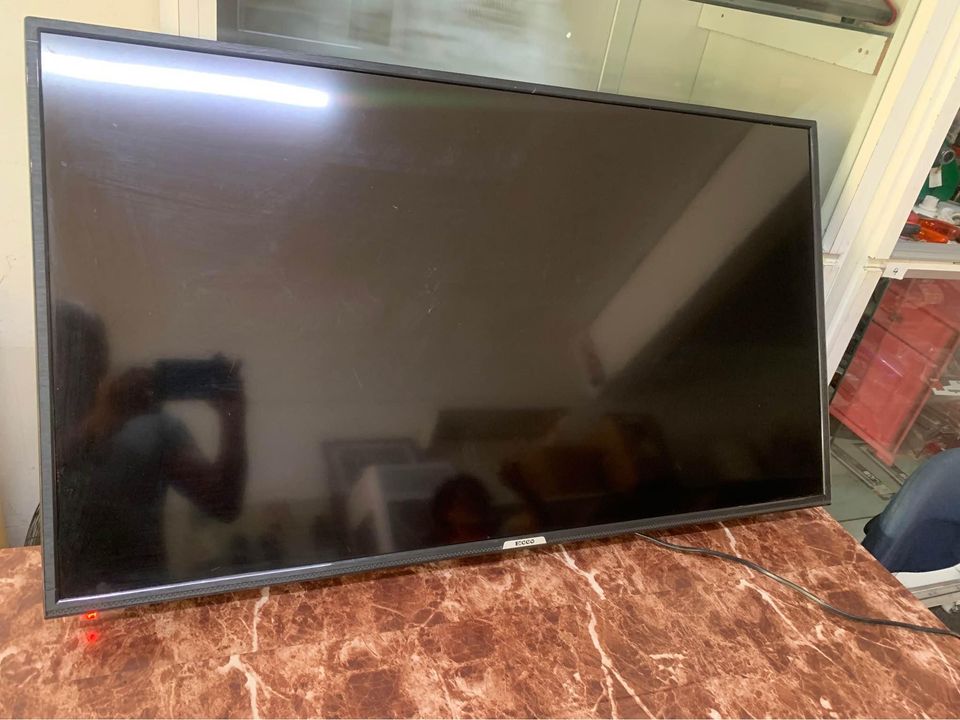 Ecco tv 42 inch with remote