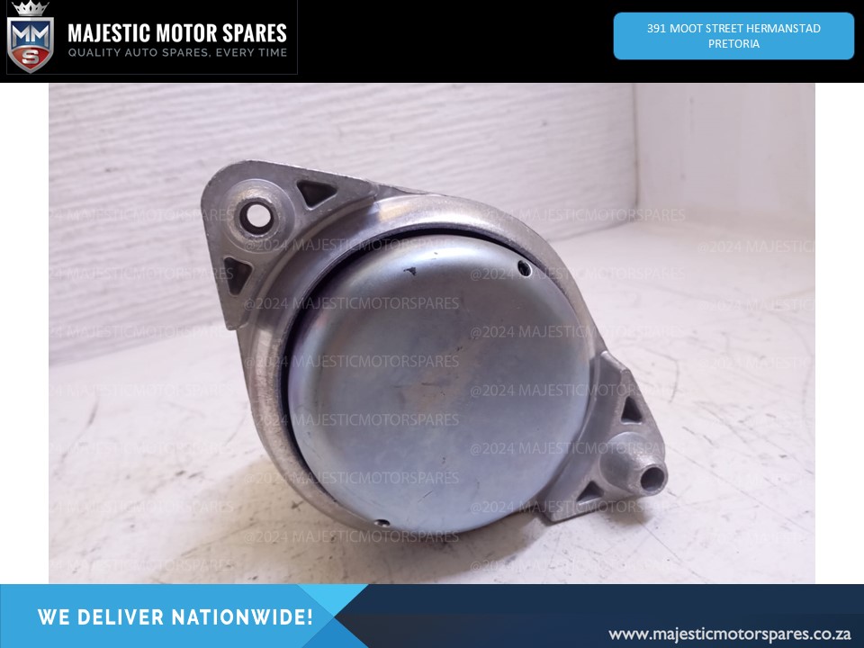 Mercedes Benz w204 diesel engine mounting for Sale - New