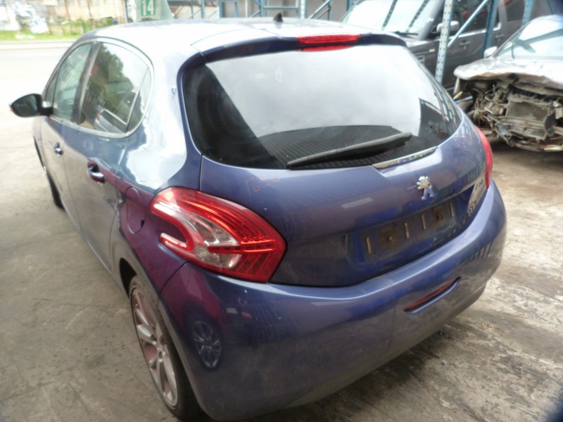 Peugeot 208 1.6 VTI Petrol Manual 10FH Blue - 2012 SPARESBOYZ STRIPPING FOR SPAR - Private Seller