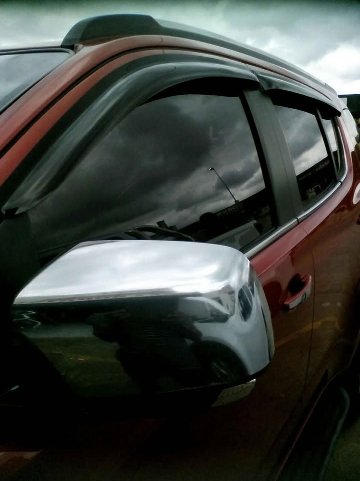 Windshields for ranger, bakie, Isuzu and other cars - Private Seller