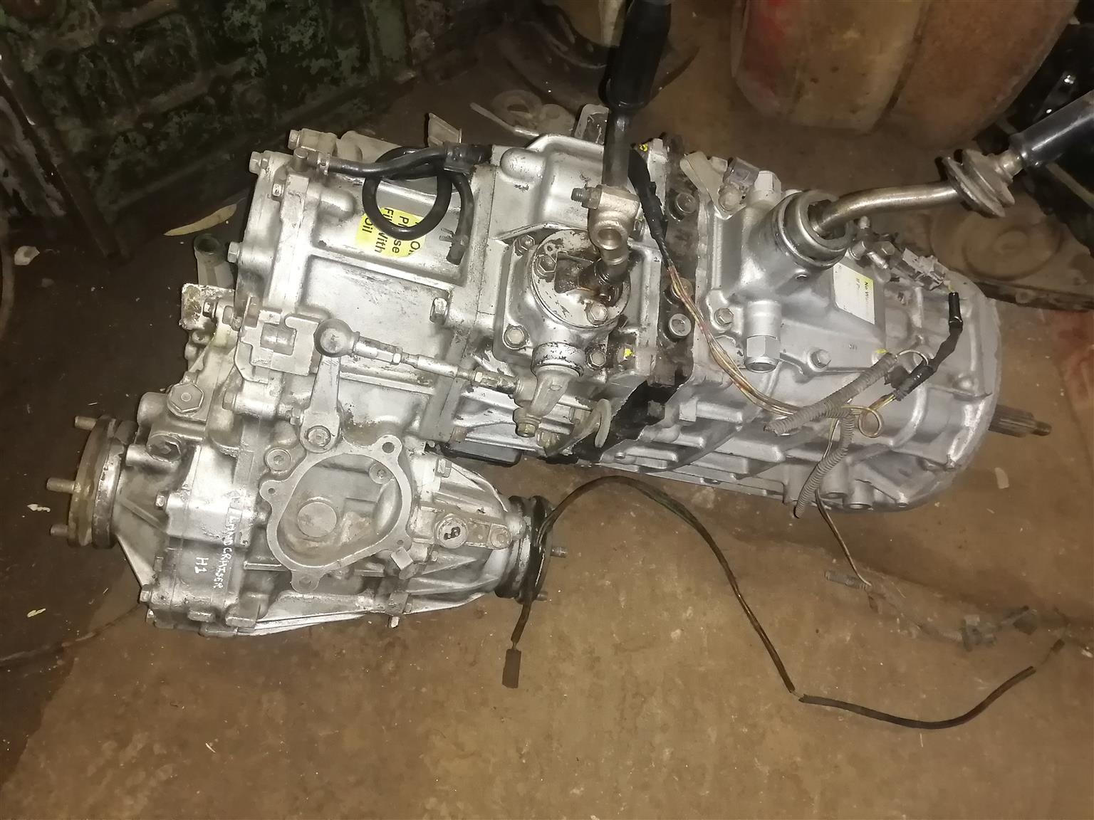 Toyota land cruiser h1 4x4 manual gearbox - Private Seller