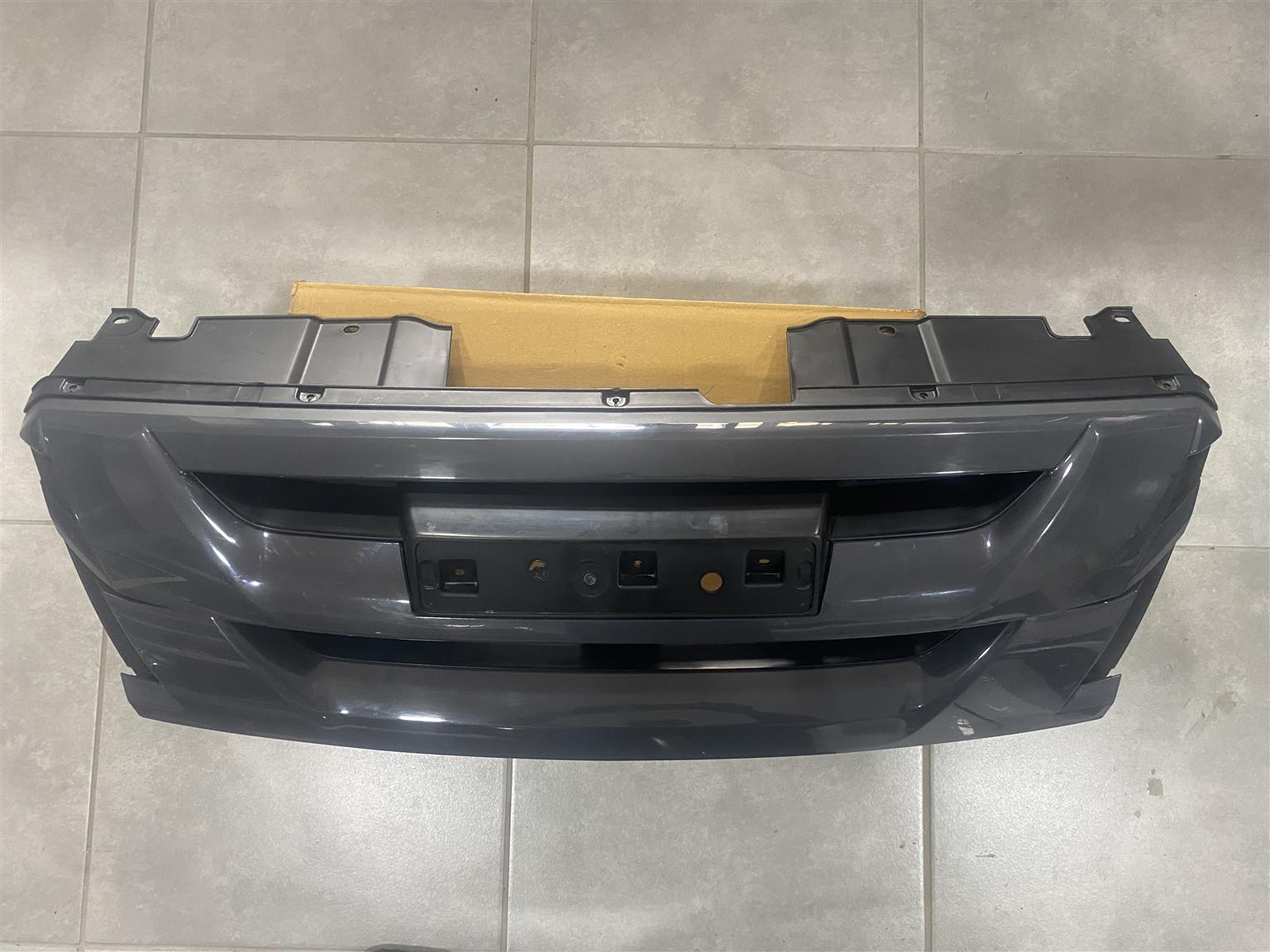 2024 ISUZU D-MAX RADIATOR GRILLE FOR SALE. IN PRISTINE CONDITION - Private Seller 2024 ISUZU D-MAX RADIATOR GRILLE FOR SALE. IN PRISTINE CONDITION - Private Seller